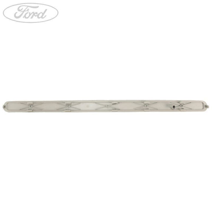 QUARTER PANEL PLUG