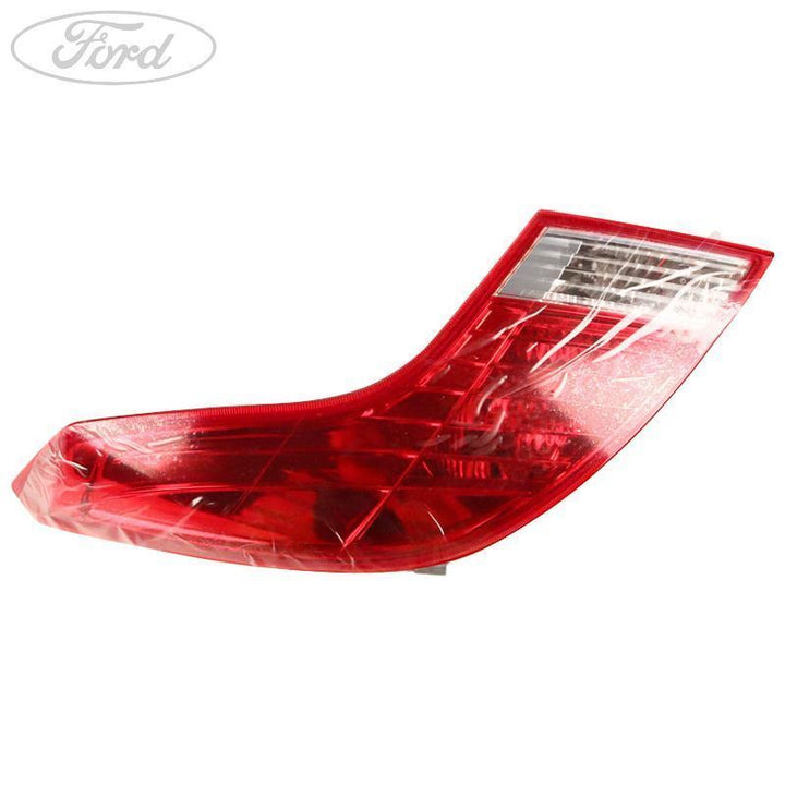 FOCUS MK2 CC DRIVER SIDE REAR UPPER INNER LIGHT LAMP WITH NUTS