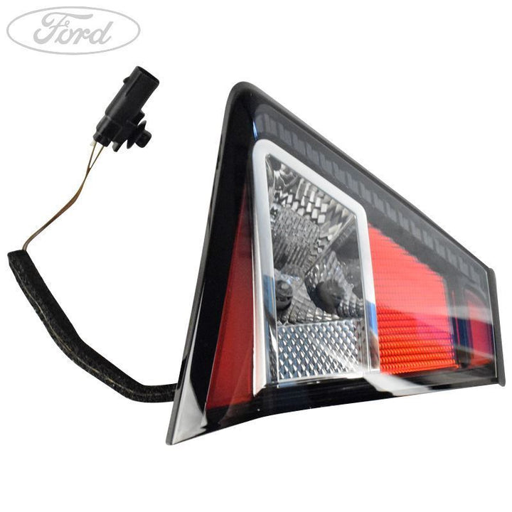 KUGA MK2 N/S REAR INNER LIGHT LAMP UNIT LEVEL 1 2016-2017
