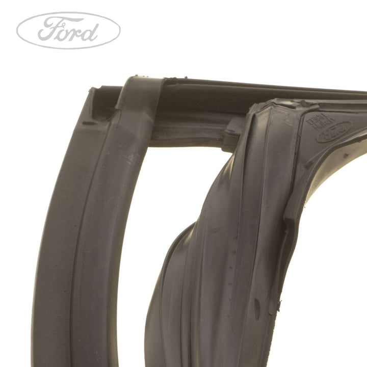 FOCUS O/S REAR DOOR GLASS RUN SEAL