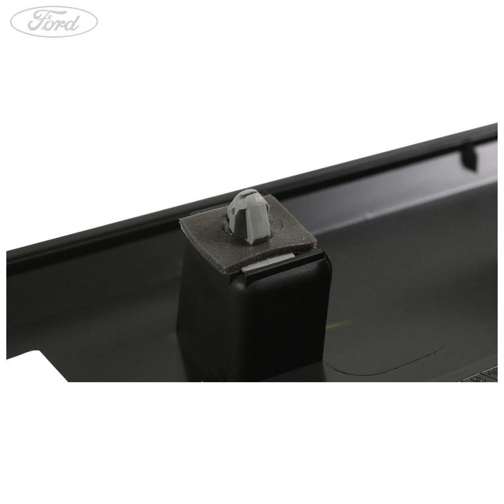 DOOR OUTSIDE MOULDING