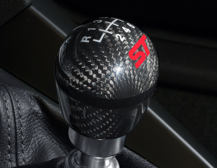 PERFORMANCE SHIFT KNOB WITH FITTING  05/2019