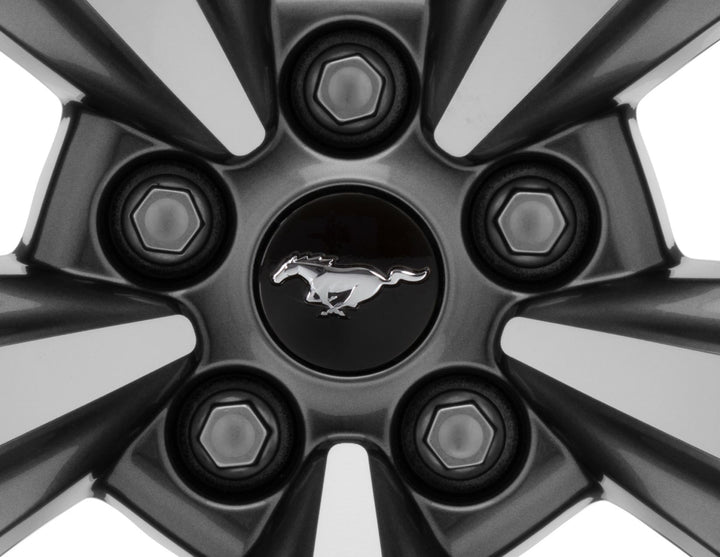 MUSTANG FROM 03/2015 CENTER CAP WITH MUSTANG LOGO