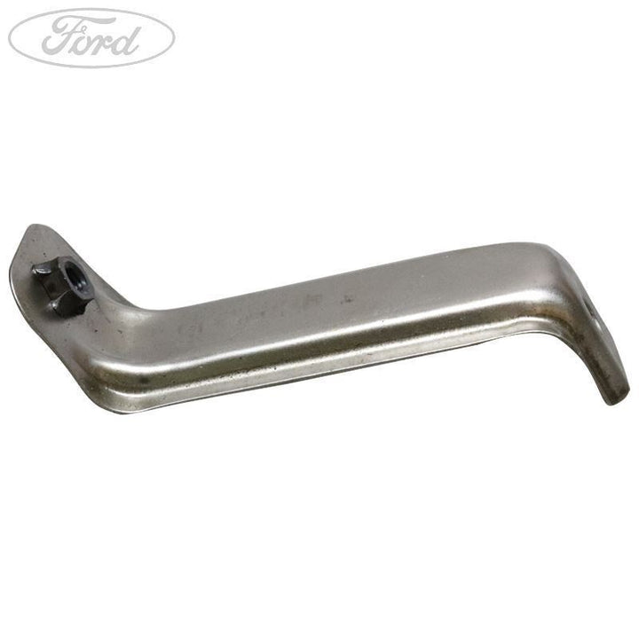 FRONT FENDER BRACKET