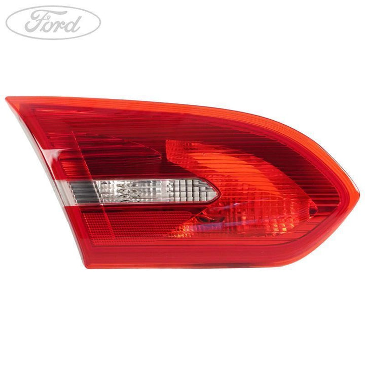 FOCUS PASSENGER SIDE REAR INNER LIGHT LAMP UNIT 10/2014- 4 DOOR SALOON
