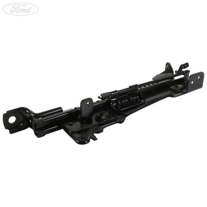 SEAT ADJUSTER AND TRACK