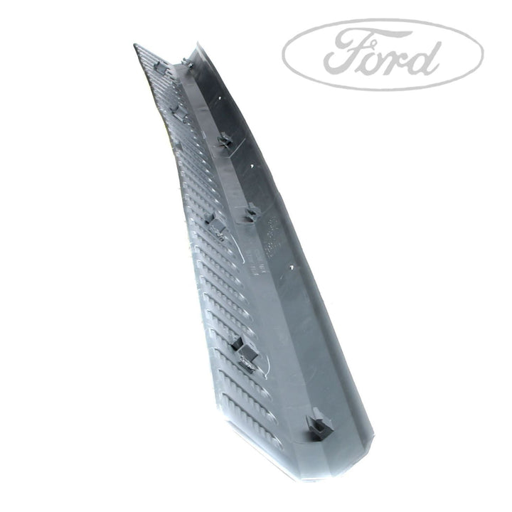 REAR BUMPER SEAL PAD TRIM