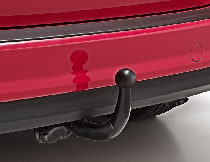 C-MAX FIXED TOW BAR 11/2015 09/2017, VEHICLES WITH DIESEL ENGINES WHICH ARE NOT EQUIPPED WITH CONNECTORS FOR THE TOW BAR ELECTRICAL KIT.