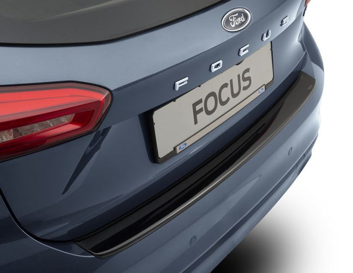 FOCUS CLIMAIR ®* REAR BUMPER PROTECTOR CONTOURED, GLOSS BLACK