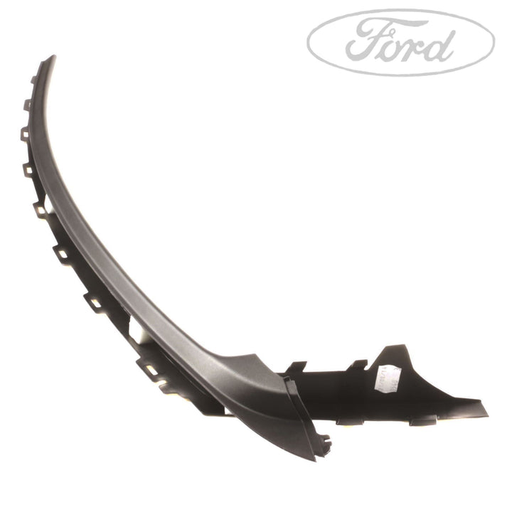 FOCUS O/S FRONT DOOR WINDOW SURROUND TRIM