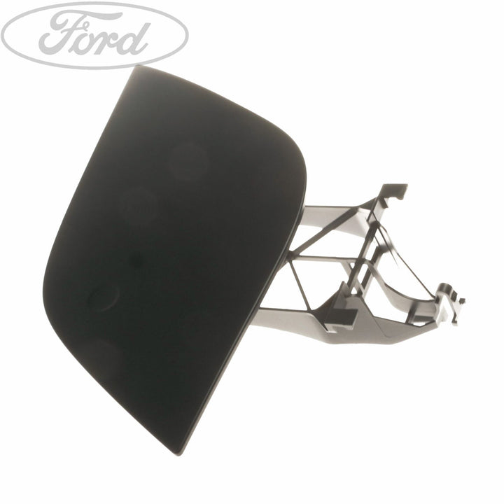 FOCUS FUEL TANK FILLER ACCESS DOOR