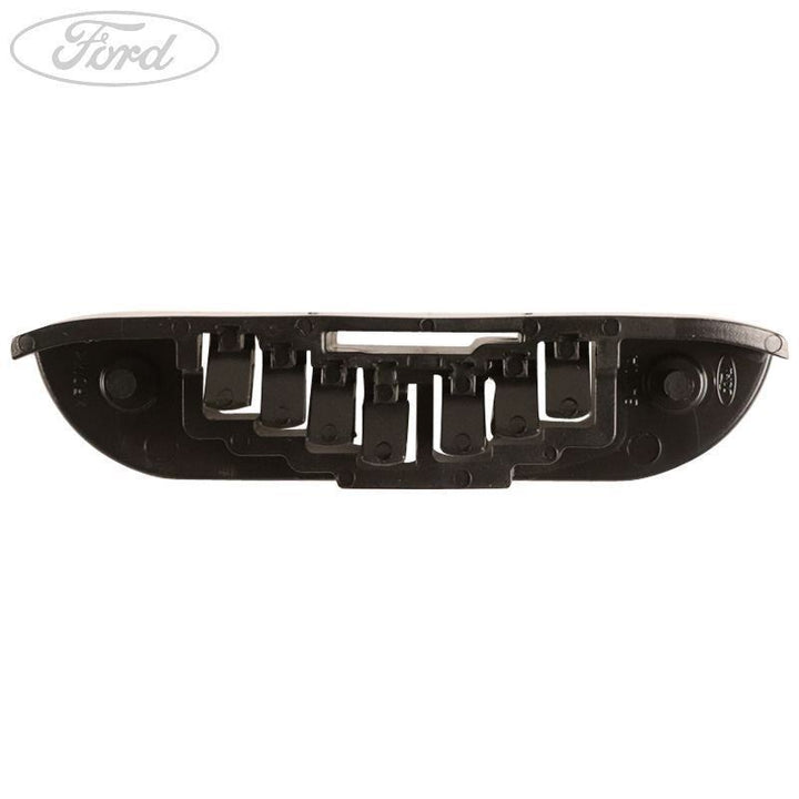 WINDSCREEN GLASS OPENING SPACER