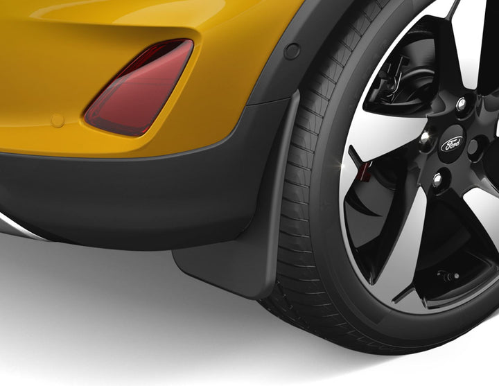 MUD FLAPS WITH FITTING  03/2018