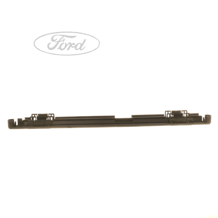 FOCUS FRONT RADIATOR UPPER MOUNTING BRACKET