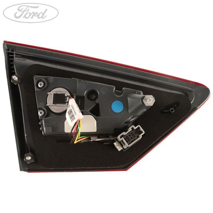 MONDEO MK5 REAR O/S INNER LIGHT LAMP CLUSTER 2014-2018