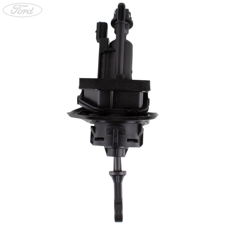 MASTER CYLINDER