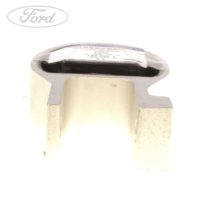 TRANSMISSION GEARBOX MOUNT
