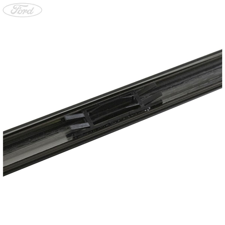 ROOF SIDE TRIM MOULDING