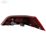 FOCUS CC N/S REAR LOWER OUTER LIGHT LAMP WITH NUTS