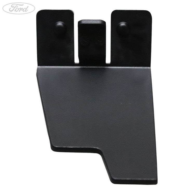 REAR LAMP CLOSING PANEL