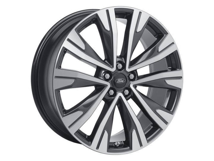 KUGA SET OF 4 ALLOY WHEELS WITH FITTING  01/2020  02/2020