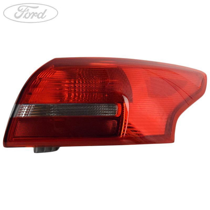 FOCUS MK3 DRIVER SIDE REAR OUTER LIGHT LAMP UNIT 4 DOOR SALOON 14-