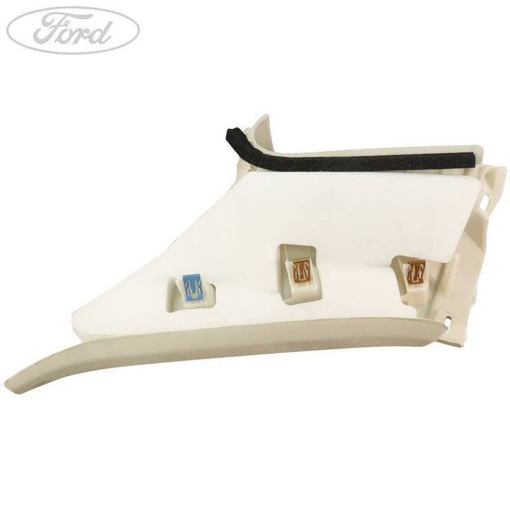 C PILLAR TRIM