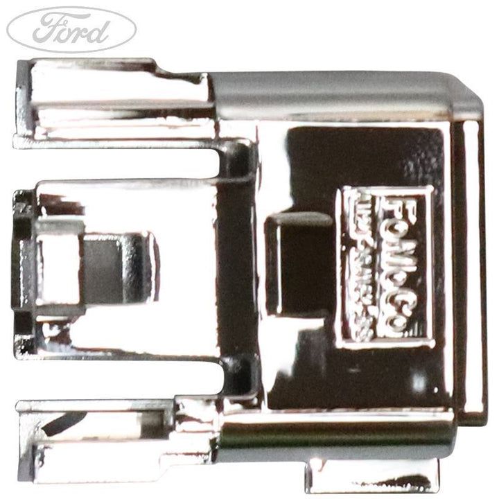C-MAX HEADPHONE VOLUME CONTROL MEDIA HUB 1XUSB04/2015-