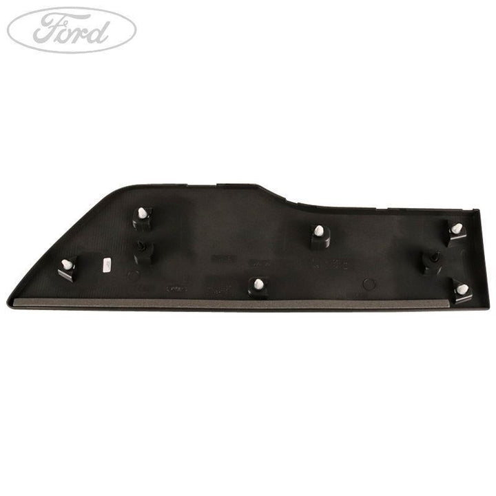 FRONT BODY PANEL MOULDING