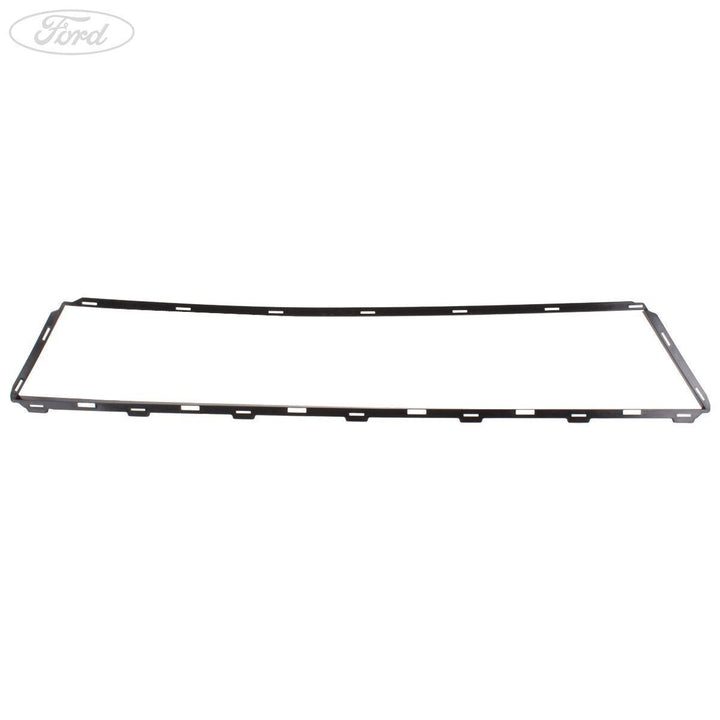 FOCUS FRONT FRONT BUMPER LOWER GRILLE SURROUND 2016-