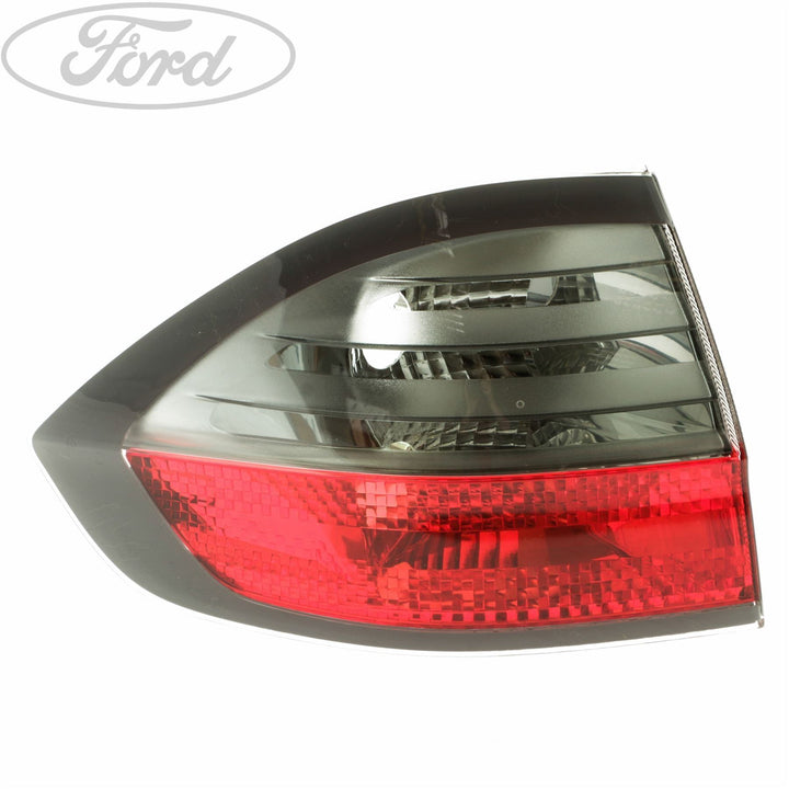 S-MAX WA6 OUTER LEFT REAR N/S LIGHT TAIL LAMP CLUSTER