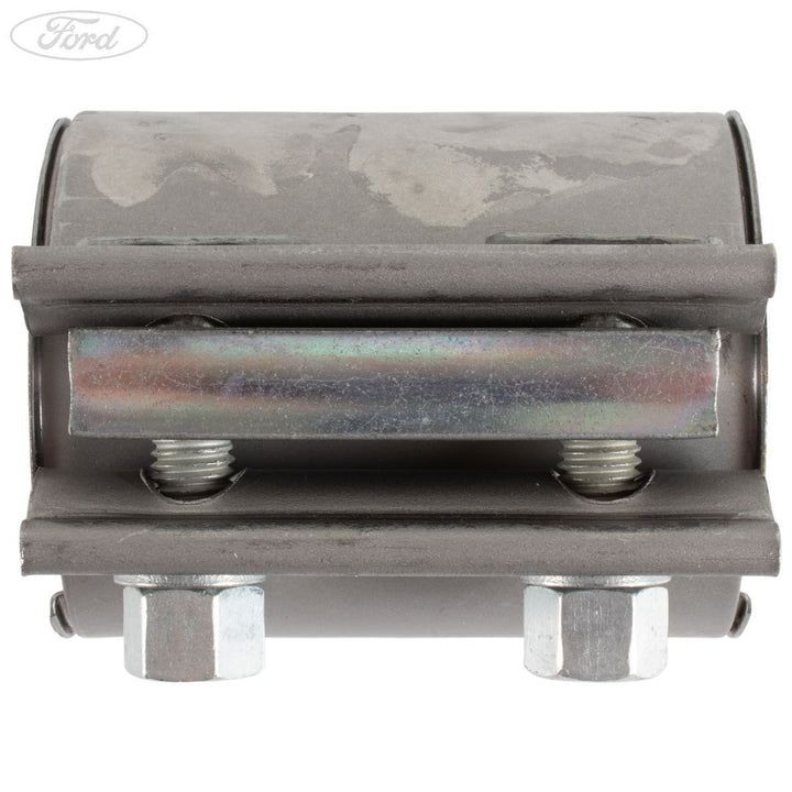 MUSTANG 5.0 4V CENTRE - REAR SPLIT EXIT EXHAUST CLAMP 15-