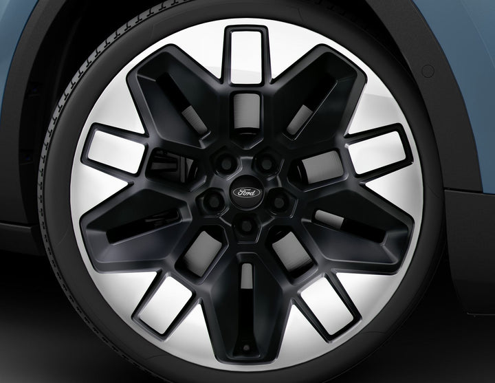 ALL-ELECTRIC EXPLORER FROM 03/2024 ALLOY WHEEL 21