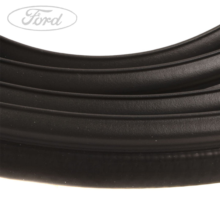 FOCUS REAR BOOT TAILGATE SURROUND WEATHERSTRIP SEAL