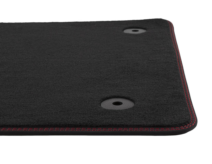 FOCUS FROM 04/2018 VELOUR FLOOR MATS FRONT,BLACK WITH RED STITCHING