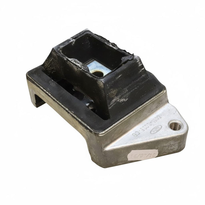 ENGINE SUPPORT INSULATOR