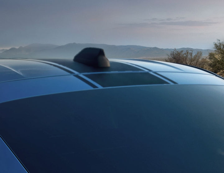 ALL-ELECTRIC CAPRI® FROM 10/2024 RACING STRIPES OVER-THE-TOP