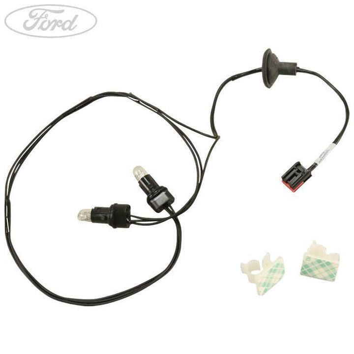 LAMP SOCKET AND WIRE