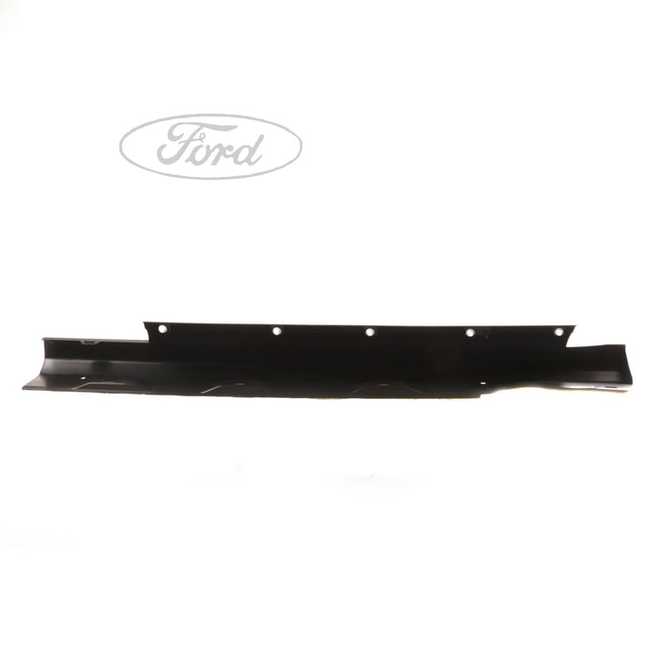 N/S BODY SIDE SKIRT MOULDING TRIM
