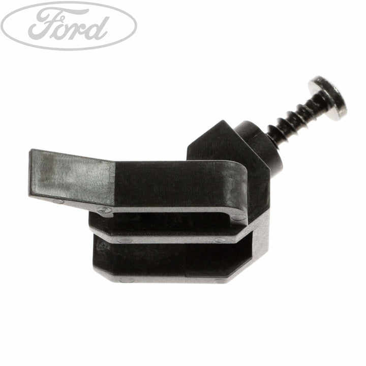FUEL INJECTORS AND PIPES CLIP