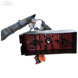 GLOVE BOX CATCH