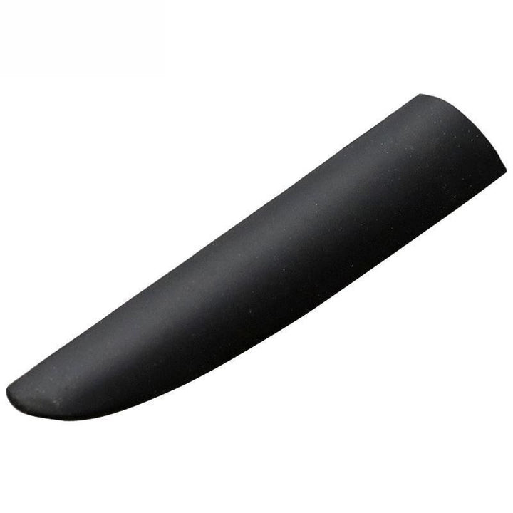 REAR WINDOW MOULDING