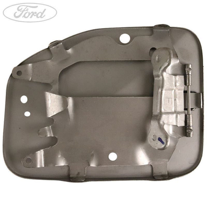 FUEL TANK FILLER ACCESS DOOR