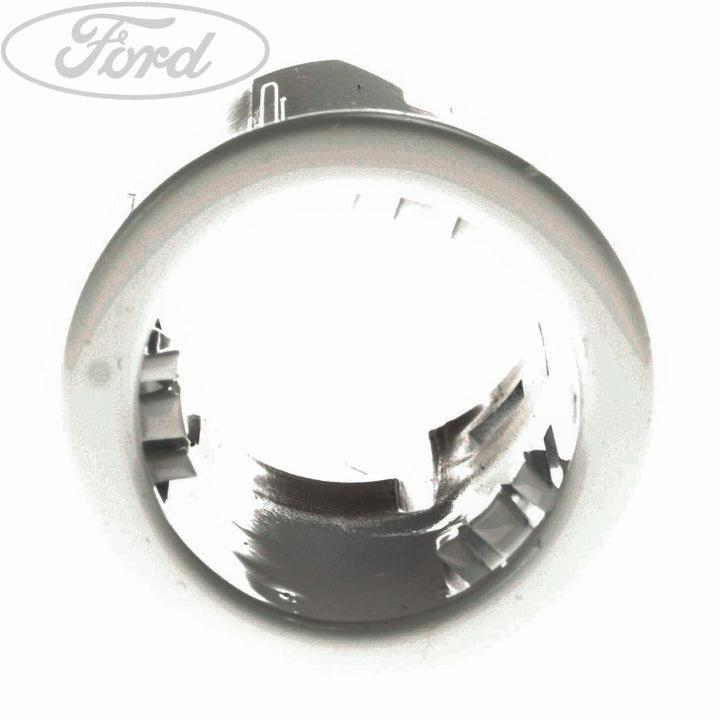 PARKING DISTANCE CONTROL RETAINER