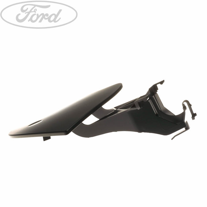 FOCUS FUEL TANK FILLER ACCESS DOOR